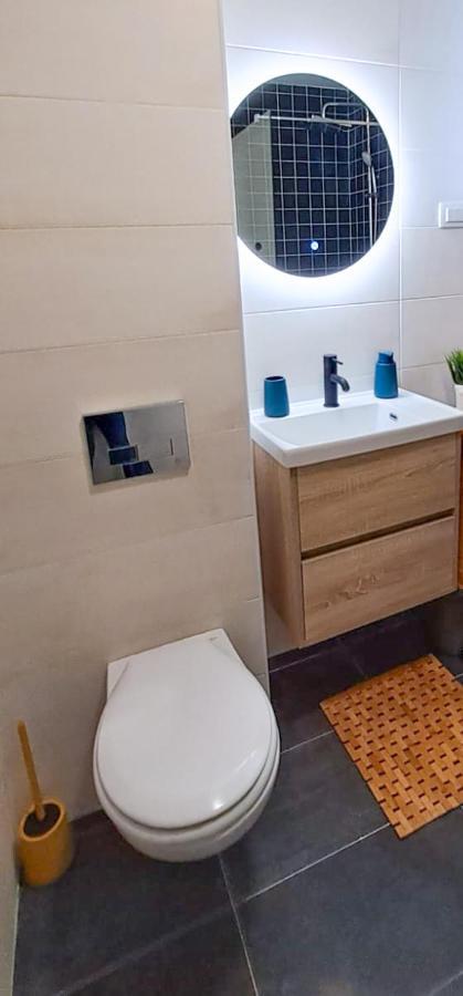 Stylish One Bedroom Apartment Podgorica Luaran gambar